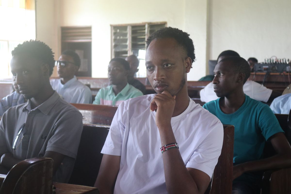 38 Students Successfully Complete ANTS ESL Course